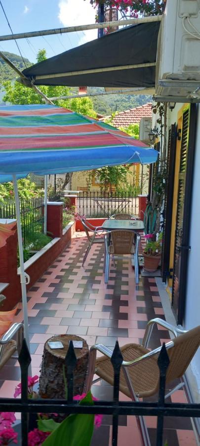 Nikis Apartments Agios Gordios  Eksteriør billede