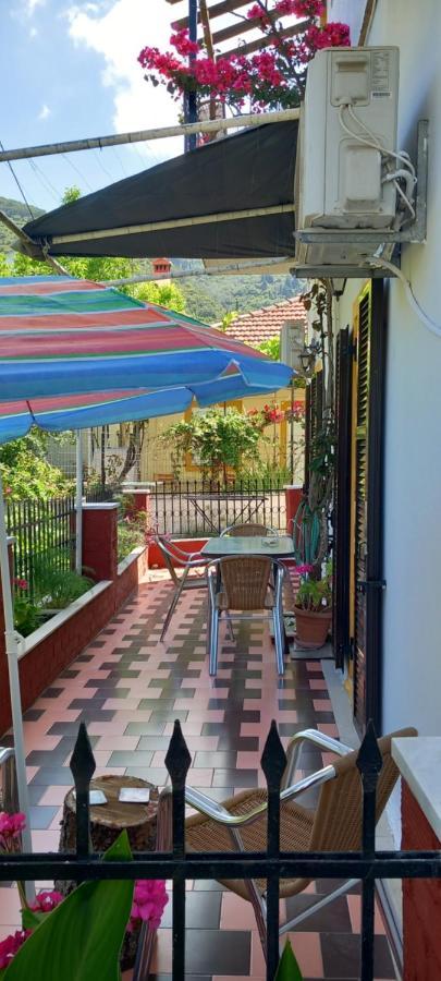 Nikis Apartments Agios Gordios  Eksteriør billede