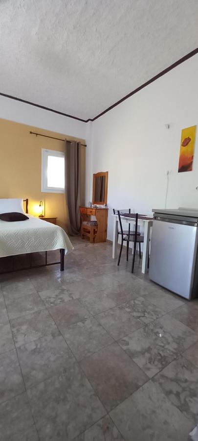 Nikis Apartments Agios Gordios  Eksteriør billede